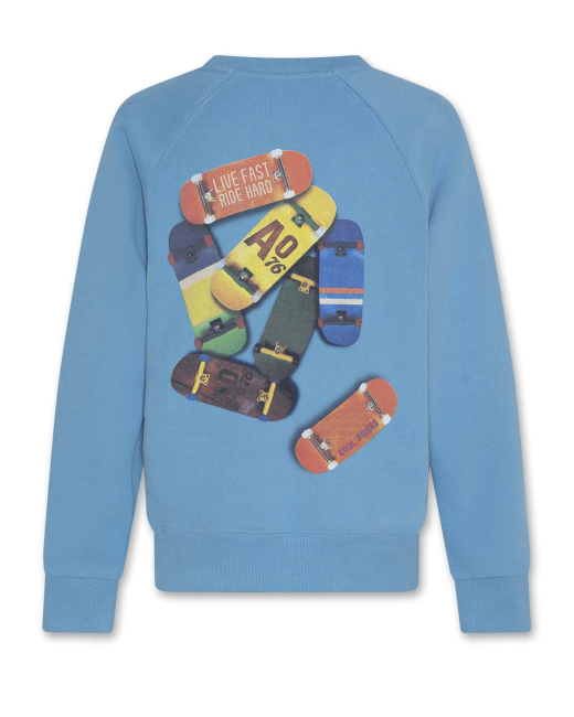AO76 moon sweater boards sky blue